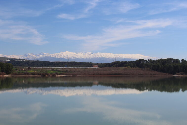 Les scientifiques révèlent une source cachée et dirigée par la lumière du soleil d'un puissant gaz à effet de serre
