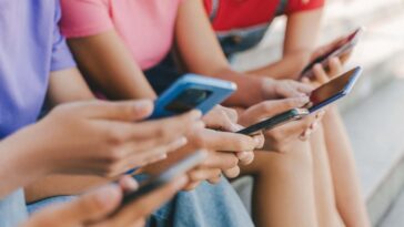 Les smartphones peuvent être bénéfiques pour les enfants - s'ils évitent les médias sociaux
