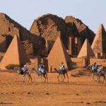 Les squelettes surprenants incitent à une recond radicale des pyramides égyptiennes