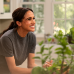 Meghan Markle a déclaré à Drew Barrymore que le prince Harry était «si favorable» de son émission et de son entreprise