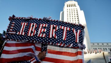 Les manifestations «Hands-Off» contre le président Donald Trump, Elon Musk à travers les États-Unis