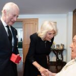 Le roi Charles et la reine Camilla, parmi les derniers visiteurs du pape, ont des «coeurs lourds»