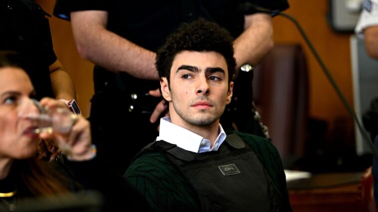 La bataille optique de la mise en accusation fédérale de Luigi Mangione