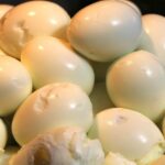 Existe-t-il une meilleure façon de peler un œuf durs? Un scientifique de l'alimentation explique Existe-t-il une meilleure façon de peler un œuf durs? Un scientifique de l'alimentation explique