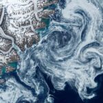 2HCNTB2 Arctic sea with Arctic remnant ice through the Fram Strait near Svalbard