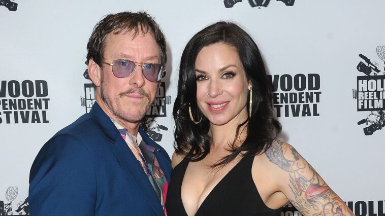 Jillian Lauren Shriner, épouse du bassiste de Weezer, abattue par la police et arrêtée pour tentative de meurtre à LA