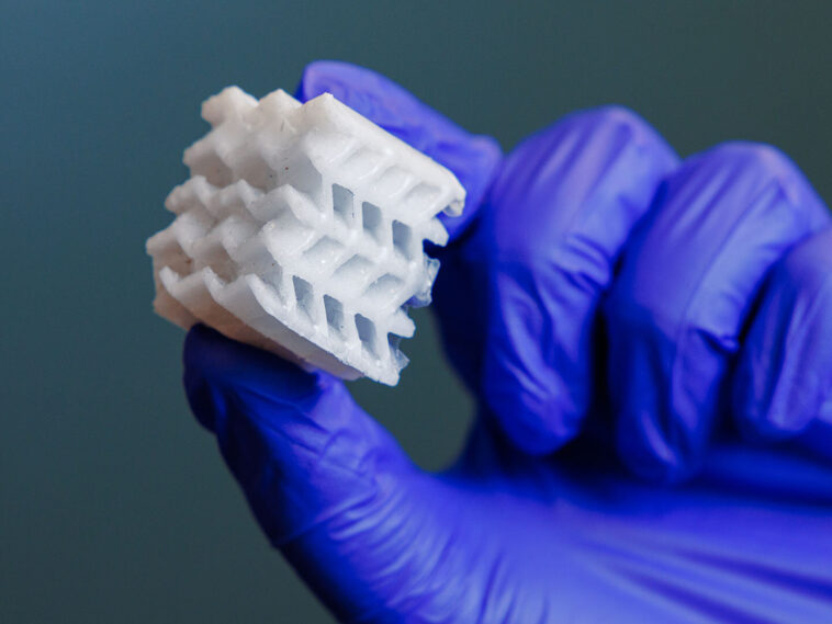 L'ingénieur réinvente la céramique avec une impression 3D inspirée de l'origami