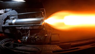 La NASA Marshall déclenche un moteur de fusée hybride pour préparer les atterrissages de la lune