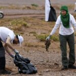 Le Maroc Volontaires sur la mission de nettoyage du Sahara