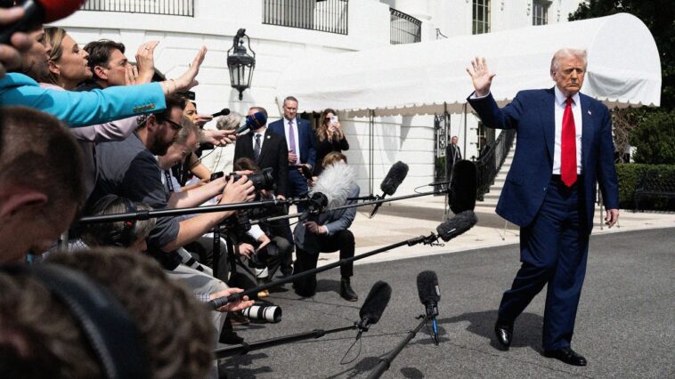Le dîner des correspondants de la Maison Blanche grillera la presse - alors que Trump le rôtit soigneusement