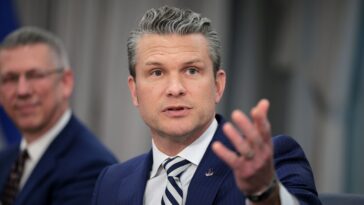 Le nouveau scandale de SMS de Hegseth ajoute à une catastrophe de sécurité croissante pour Trump