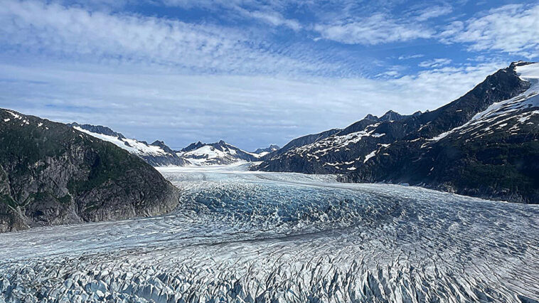 Les glaciers offrent des indices sur le chemin de la pollution des combustibles fossiles