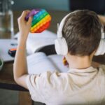 Les taux d'autisme ont de nouveau augmenté. Les experts expliquent pourquoi