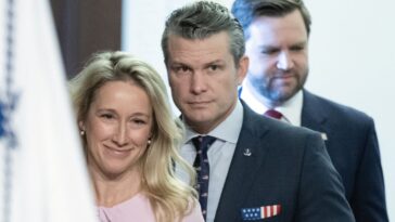 Qui est la femme de Pete Hegseth et le copain de chat de signal, Jennifer Rauchet?