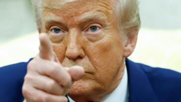 Trump ajoute des milliers d'immigrants vivants au dossier de «mort» de la sécurité sociale: rapport