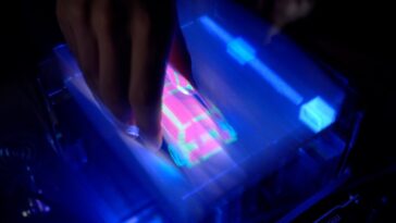 Un nouvel écran 3D vous permet d'atteindre et de toucher des objets virtuels