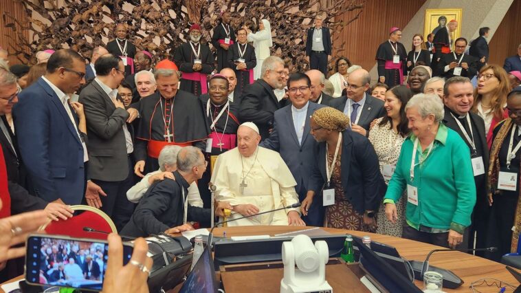 À la veille du conclave, un coup d'œil à l'intérieur du dernier grand rassemblement du pape À la veille du conclave, un coup d'œil à l'intérieur du dernier grand rassemblement du pape