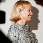 La nouvelle coupe de cheveux rebelle de Pamela Anderson et qui était assise à sa «table de puissance» au Met Gala 2025