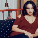 Norah Jones parle de ses 9 albums, 2 enfants et 11 milliards de flux
