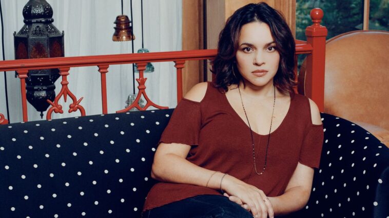 Norah Jones parle de ses 9 albums, 2 enfants et 11 milliards de flux Norah Jones parle de ses 9 albums, 2 enfants et 11 milliards de flux