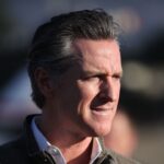 Gavin Newsom se mêle aux rock stars du festival de musique BottleRock