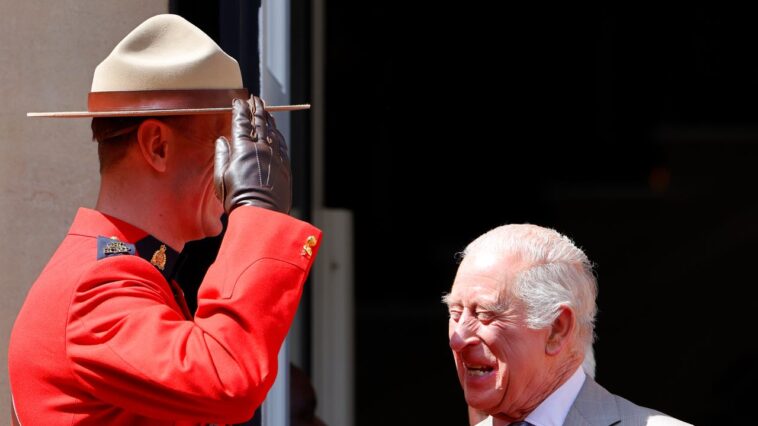 Le roi Charles visite le Canada alors que Donald Trump menace de l'annexer