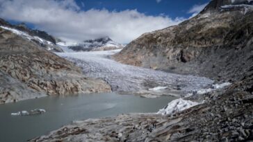 Couverture neigeuse des glaciers suisses en dessous de la moyenne cette année: étude