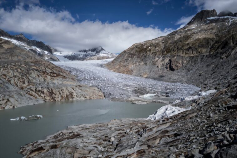 Couverture neigeuse des glaciers suisses en dessous de la moyenne cette année: étude