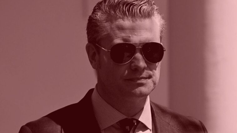 Département de l'infraction: à l'intérieur du mandat de Pete Hegseth, à la bombe chaotique,