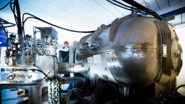 Des expériences réussies découvrent une nouvelle île de fission asymétrique