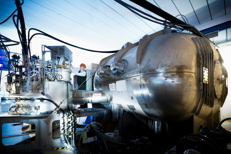 Des expériences réussies découvrent une nouvelle île de fission asymétrique Des expériences réussies découvrent une nouvelle île de fission asymétrique