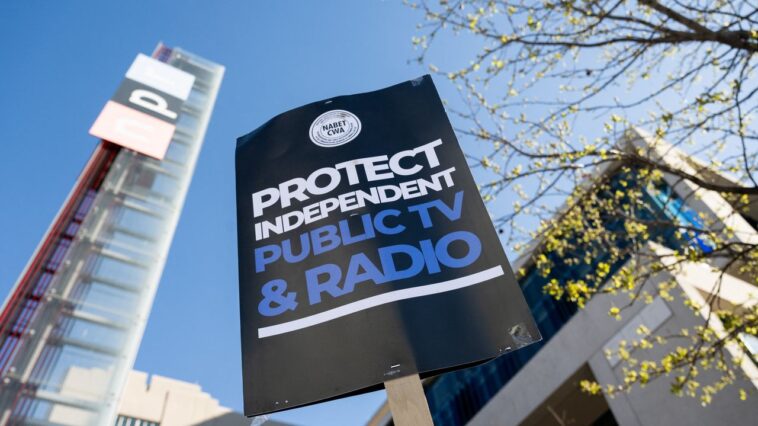 La poussée de Trump pour défaire NPR et PBS est en fait terrible pour les États rouges