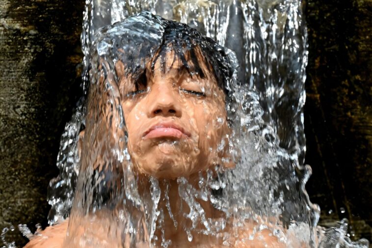 La vague de chaleur force les fermetures des écoles primitives dans la plus grande province du Pakistan La vague de chaleur force les fermetures des écoles primitives dans la plus grande province du Pakistan