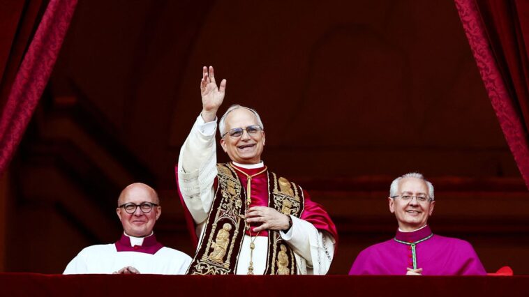 Le nouveau pape, le cardinal Robert Francis Prevost, est le premier pontife américain Le nouveau pape, le cardinal Robert Francis Prevost, est le premier pontife américain