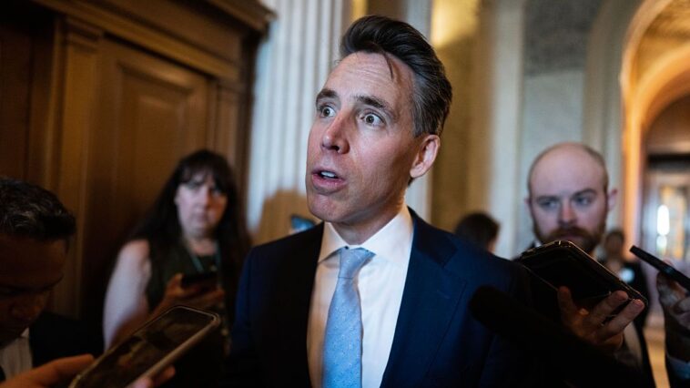 Le républicain Josh Hawley devient l'allié le plus inattendu des démocrates