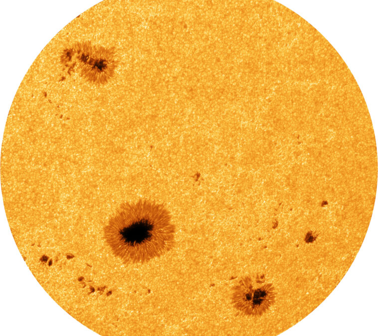 Le soleil de près: les observations avec une nouvelle technologie de caméra VTT offrent une résolution d'image 8K Le soleil de près: les observations avec une nouvelle technologie de caméra VTT offrent une résolution d'image 8K
