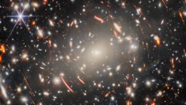 Le télescope Webb capture une vue profonde des galaxies anciennes