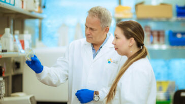 Les microbes durs trouvés dans les salles blanches de la NASA ont des indices sur la survie de l'espace et la biotechnologie