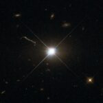 Les quasars ne durent pas longtemps - alors comment deviennent-ils si massifs?