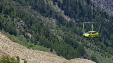 Les renouvellements de l'effondrement des glaciers suisses se concentrent sur les risques du changement climatique alors que les glaciers se retirent dans le monde entier