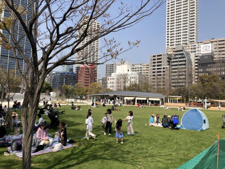 Les visites de la nature peuvent améliorer les disparités de bien-être parmi les habitants urbains Les visites de la nature peuvent améliorer les disparités de bien-être parmi les habitants urbains