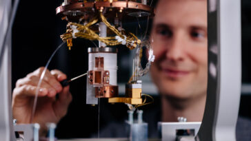 Manipulation de photons près de Zero absolu: nouvel enregistrement pour le traitement des particules de lumière individuelles