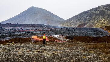 Protéger les villes de l'Islande contre les flux de lave - avec la saleté