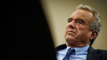RFK Jr. au Congrès: "Je ne pense pas que les gens devraient prendre des conseils médicaux de ma part"