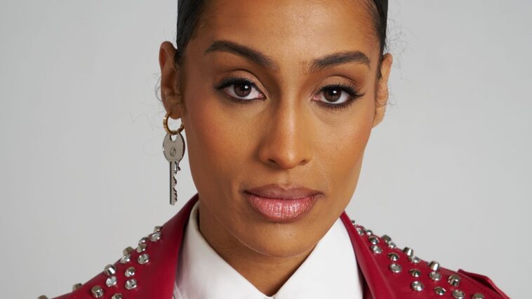 Skylar Diggins parle de la vie en tant que maman qui travaille à la WNBA, sa réputation «Gremlin» et l'avenir du basket-ball féminin