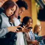 Tenter de parvenir à un consensus d'expert sur les adolescents et les téléphones se termine par une dispute