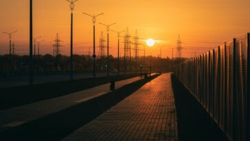 Une nouvelle étude révèle que l'exposition à la chaleur et au froid coûte aux effectifs australiens 94 millions de dollars par an