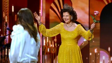 La reine Silvia de Suède reloge la robe scintillante il y a près de 50 ans