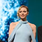 La princesse Charlene canalise Old Hollywood en robe Blue Ice au Festival de télévision de Monte-Carlo