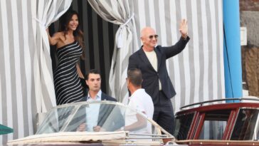 Jeff Bezos et Lauren Sánchez exercent la ville de Venise - et ses résidents protestants - avec 3 millions de dons d'euro
